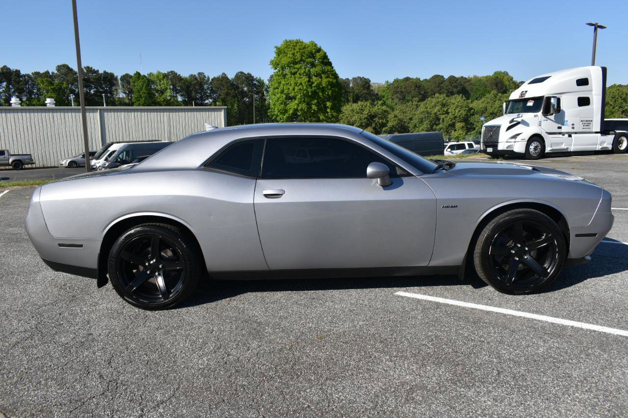 Used 2017 Dodge Challenger R/T w/ Sound Group image 5