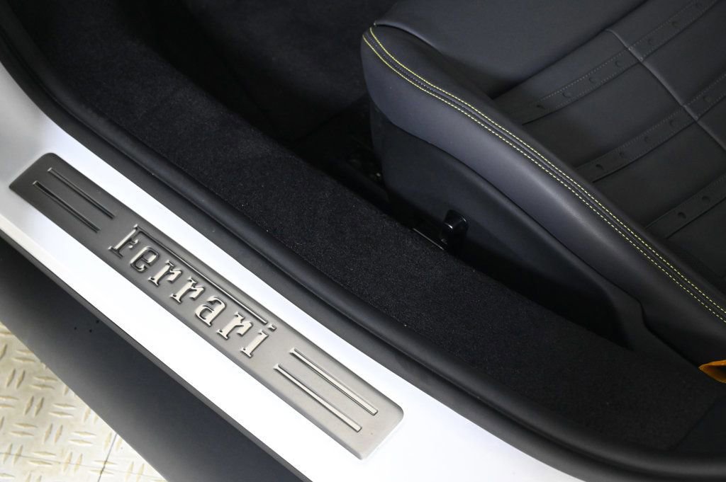 Used 2024 Ferrari 296 GTS image 27