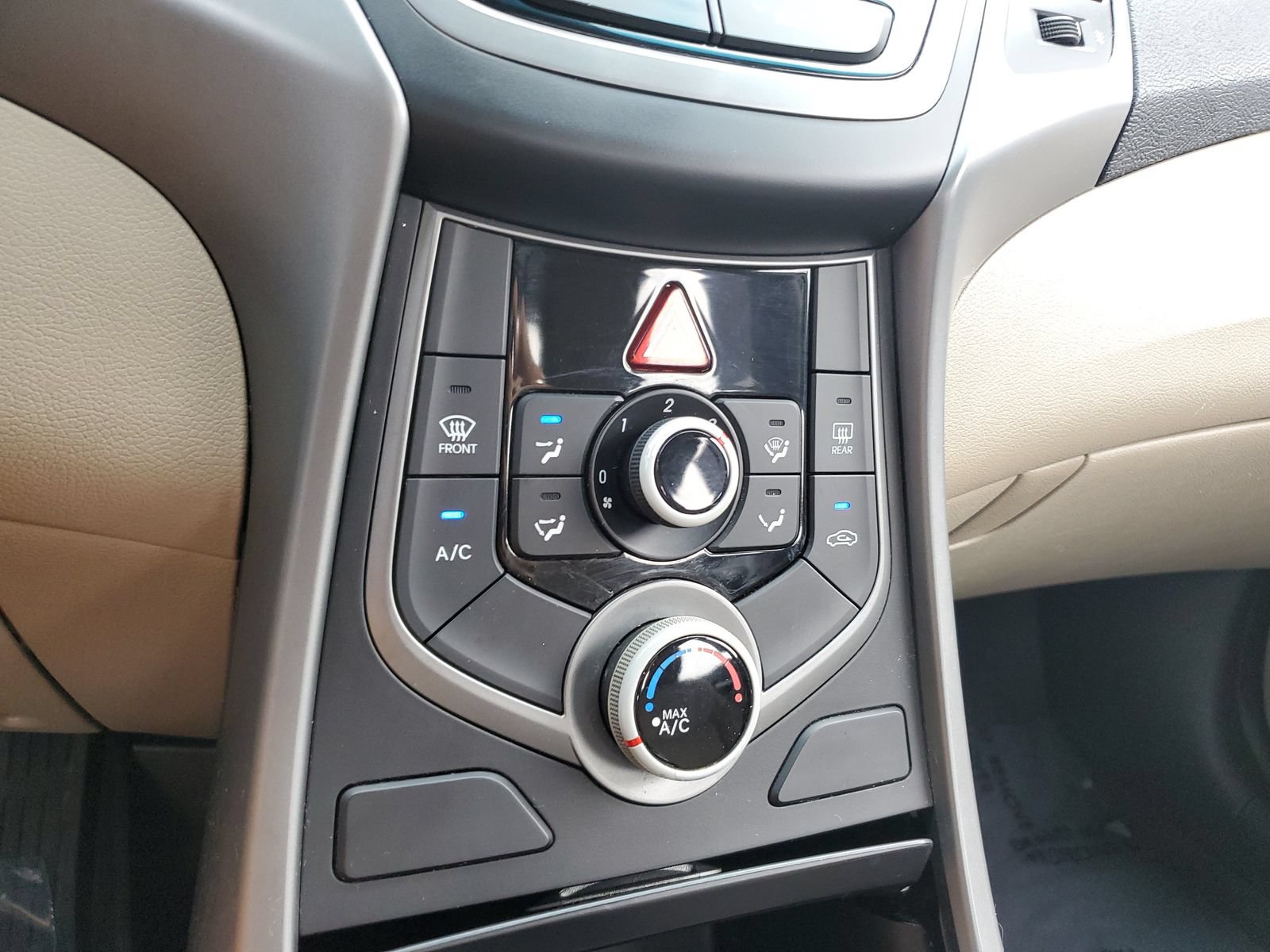 Used 2016 Hyundai Elantra SE FWD image 26