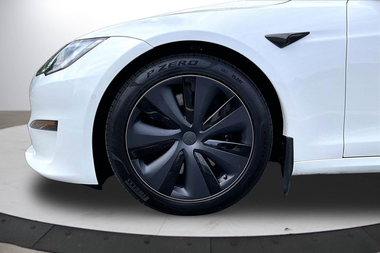 Used 2023 Tesla Model S Plaid AWD/4WD image 32