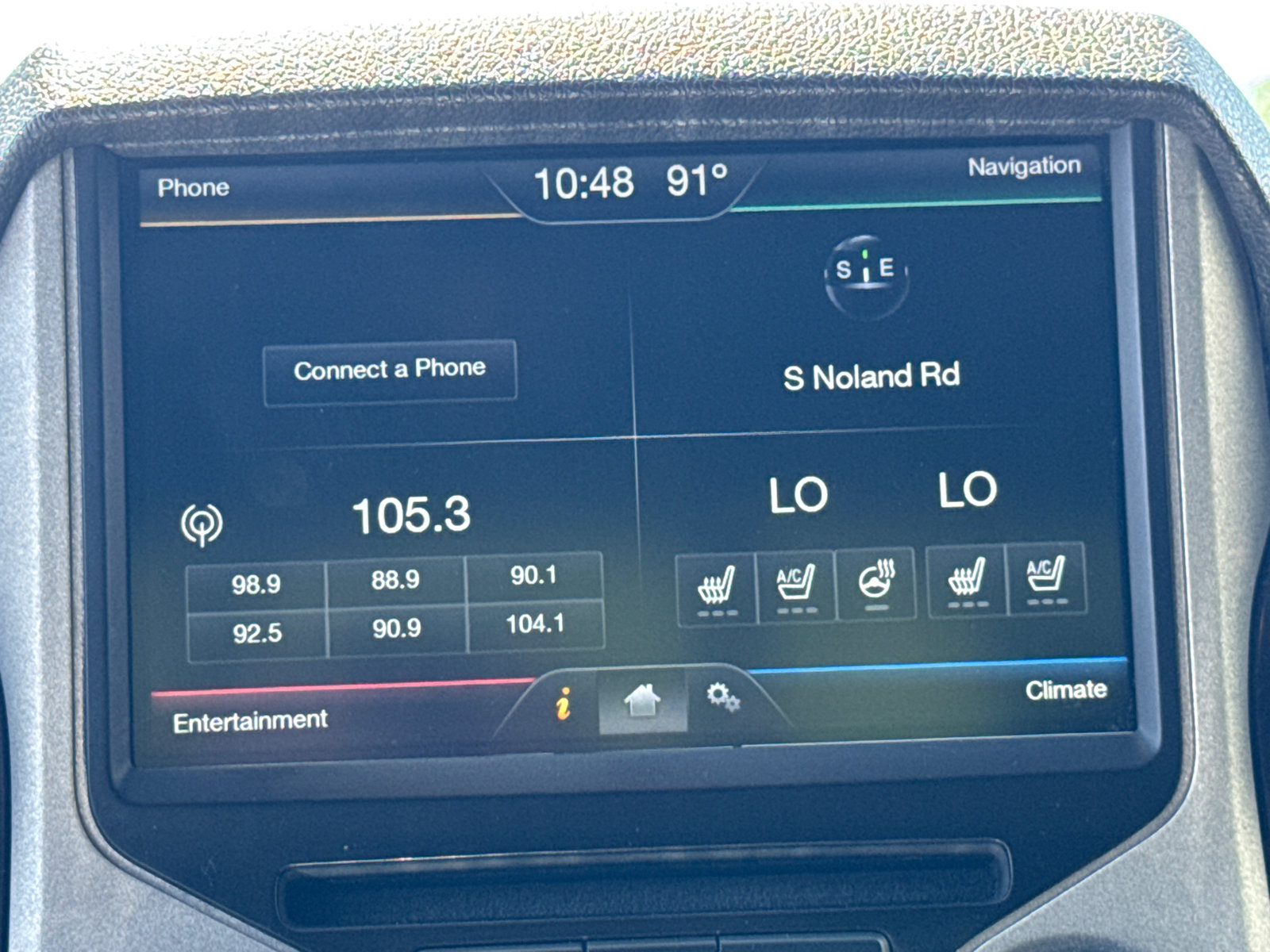 Used 2014 Ford F250 Platinum w/ FX4 Off-Road Package AWD/4WD image 13