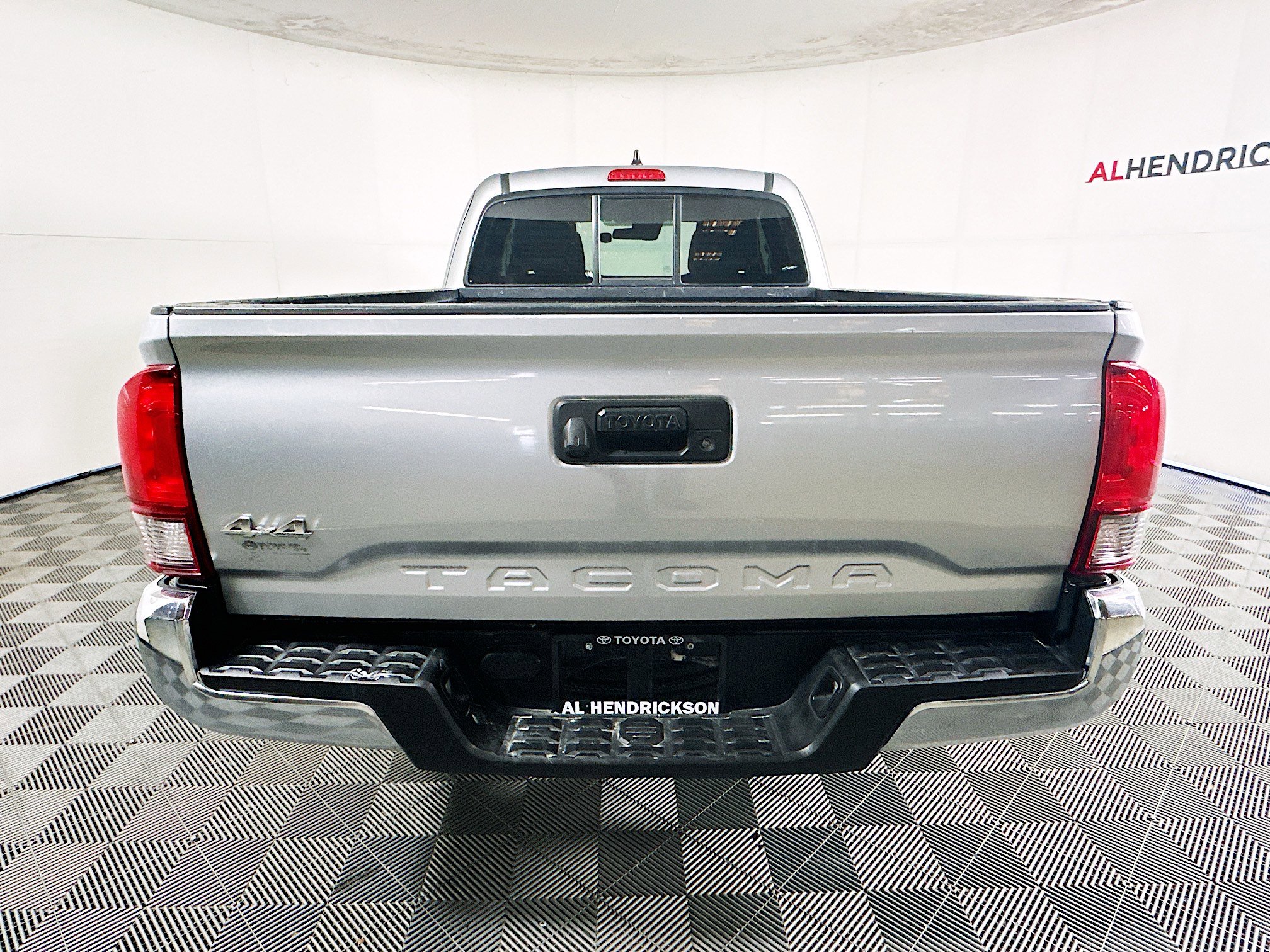 Used 2023 Toyota Tacoma SR5 w/ SR5 Appearance Package image 30