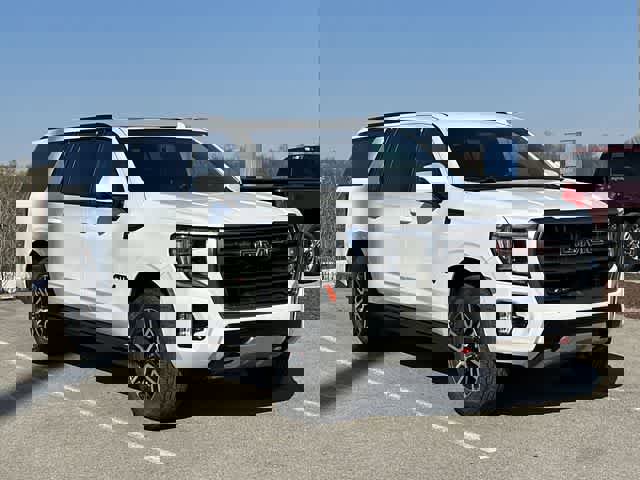 Used 2024 GMC Yukon XL AT4 w/ AT4 Premium Package image 23