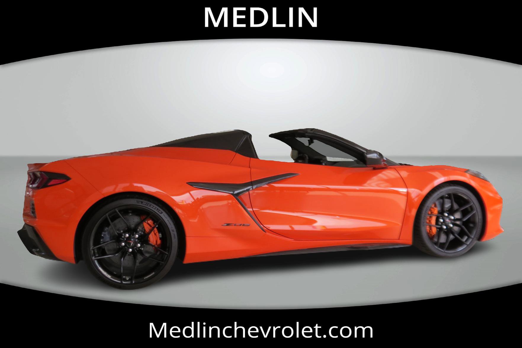 Used 2025 Chevrolet Corvette Z06 w/ Stealth Interior Trim Package RWD image 8