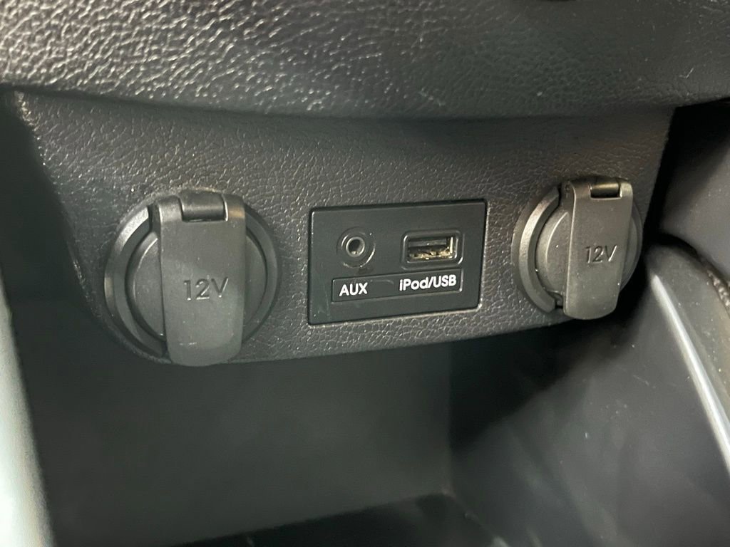 Used 2012 Hyundai Veloster w/ Style Pkg image 25