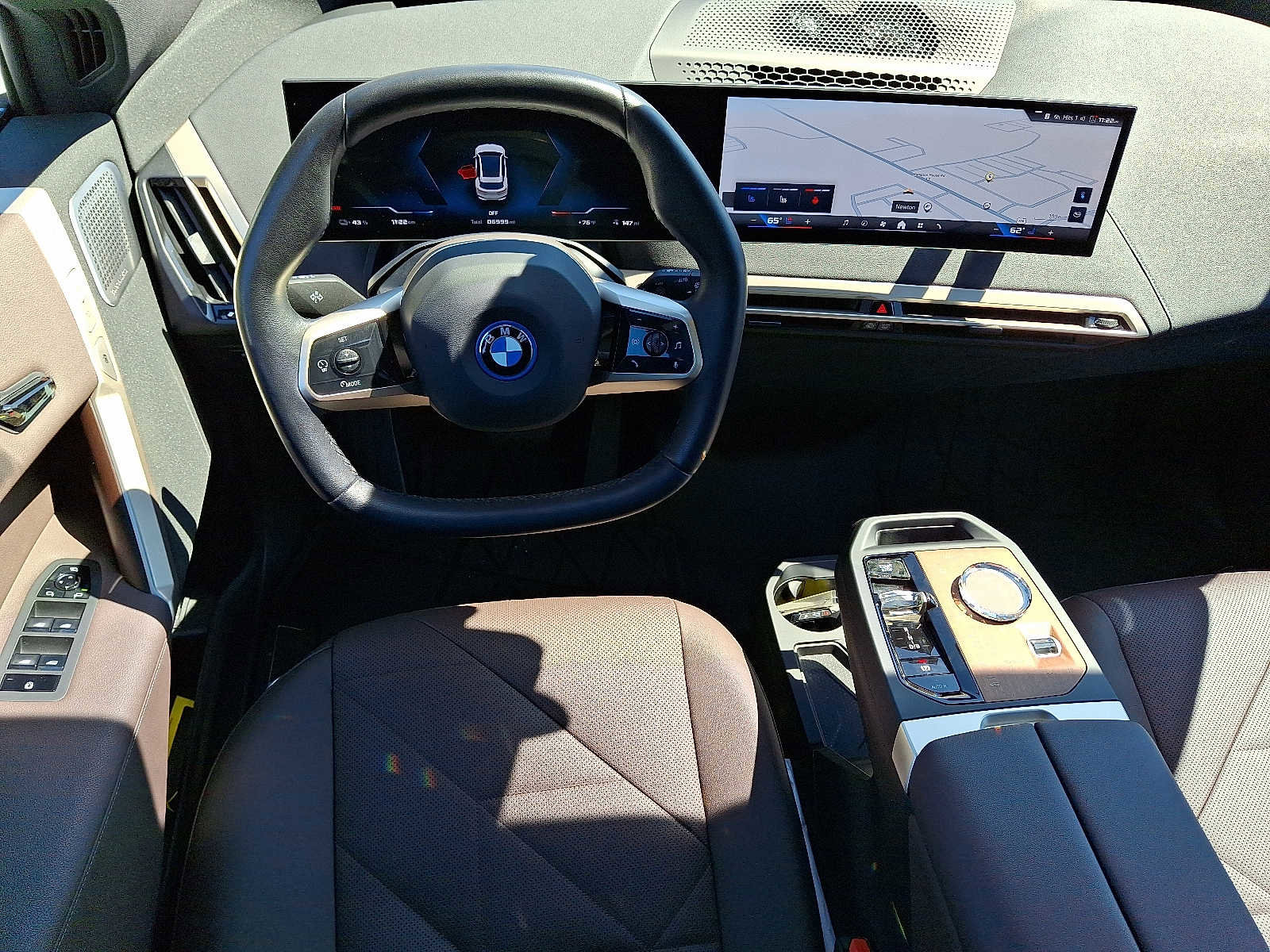 Used 2024 BMW iX M60 image 11