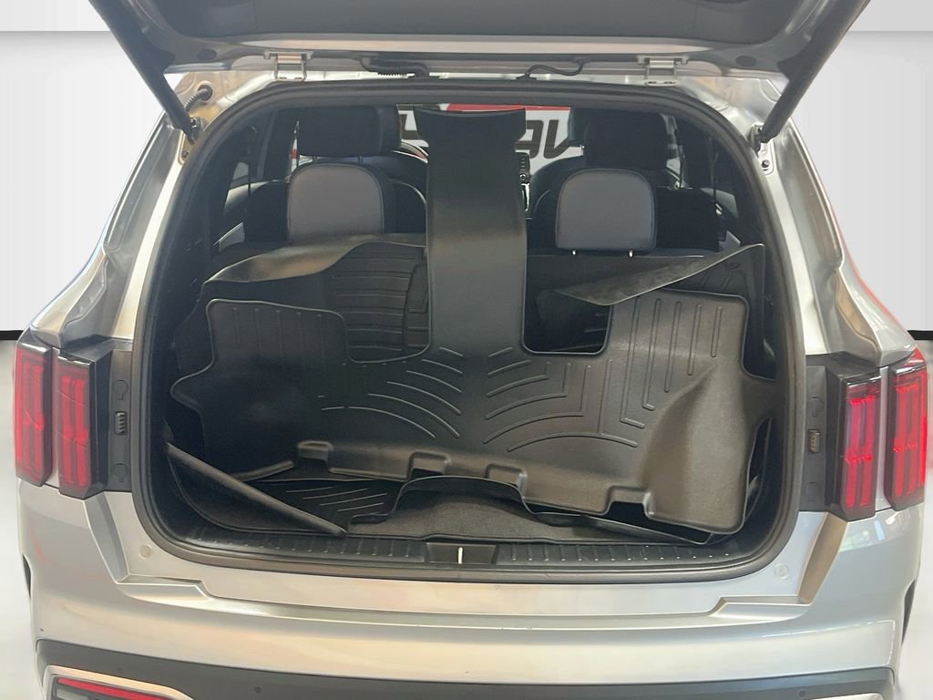 Used 2022 Kia Sorento SX Prestige w/ Panoramic Sunroof Package AWD/4WD image 28