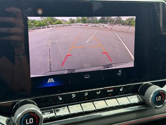 Used 2023 Chevrolet Colorado Z71 w/ Z71 Convenience Package 2 AWD/4WD image 22