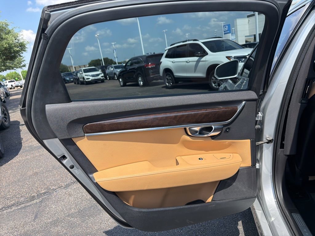 Used 2018 Volvo S90 T5 Momentum w/ Convenience Package image 26