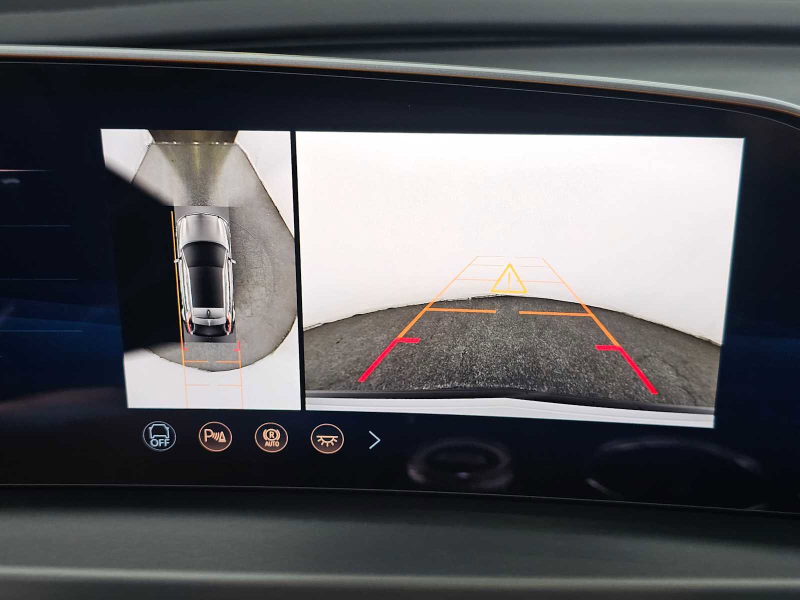 New 2026 Cadillac Lyriq Sport image 27