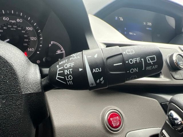 Used 2016 Honda Odyssey SE image 22