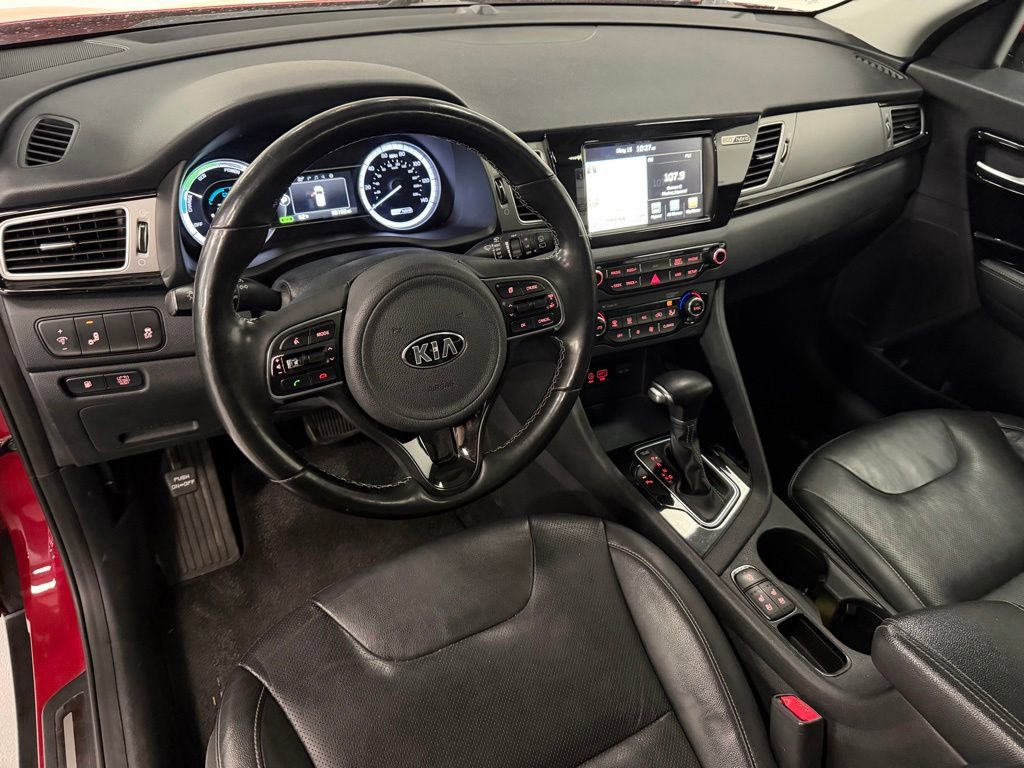 Used 2017 Kia Niro Touring FWD image 11