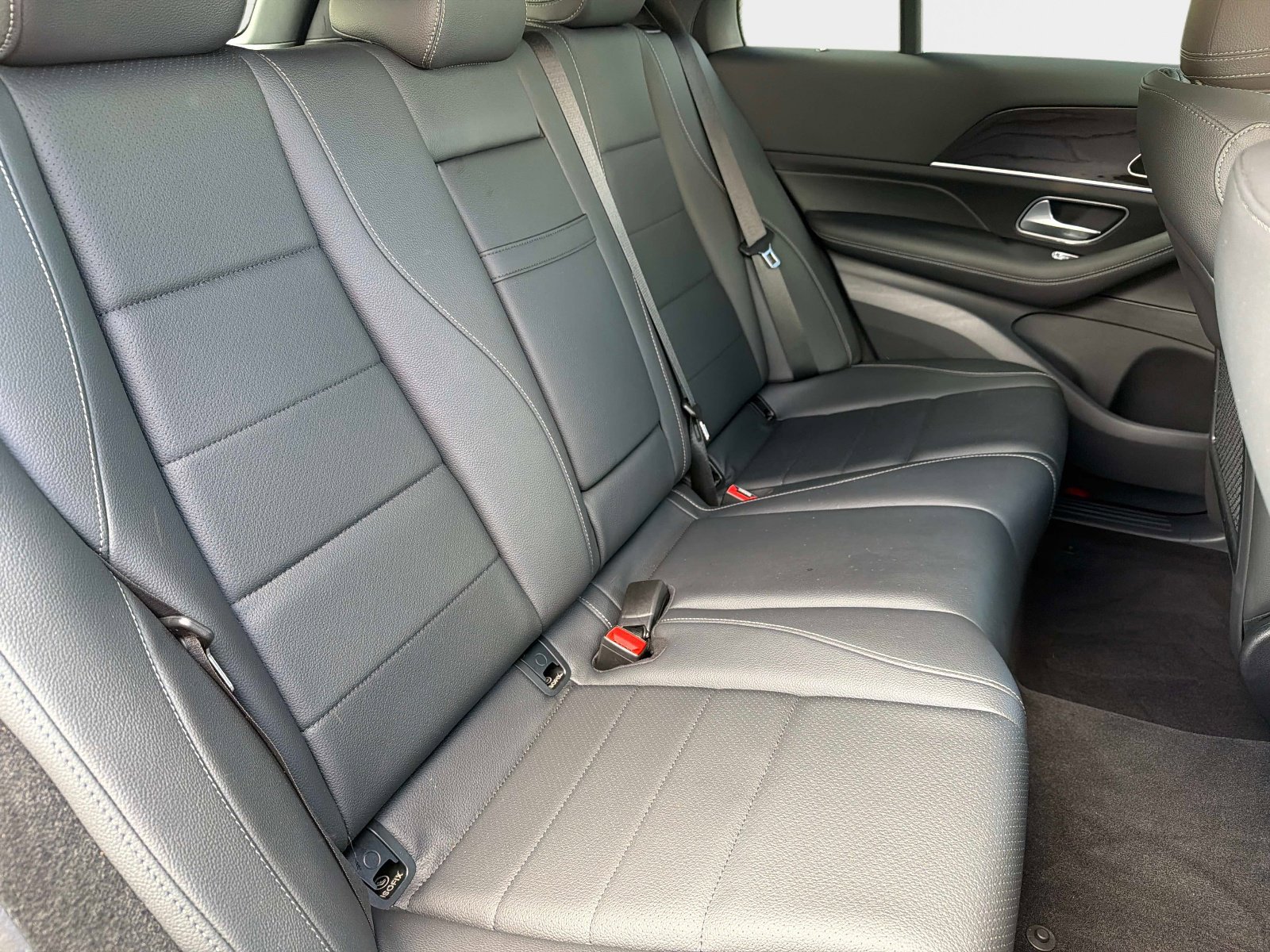 Used 2025 Mercedes-Benz GLE 450e 4MATIC image 27