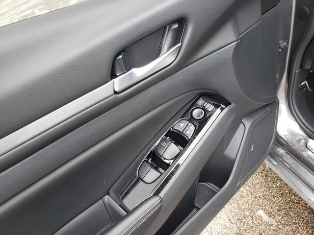 Used 2025 Nissan Altima 2.5 SL image 11