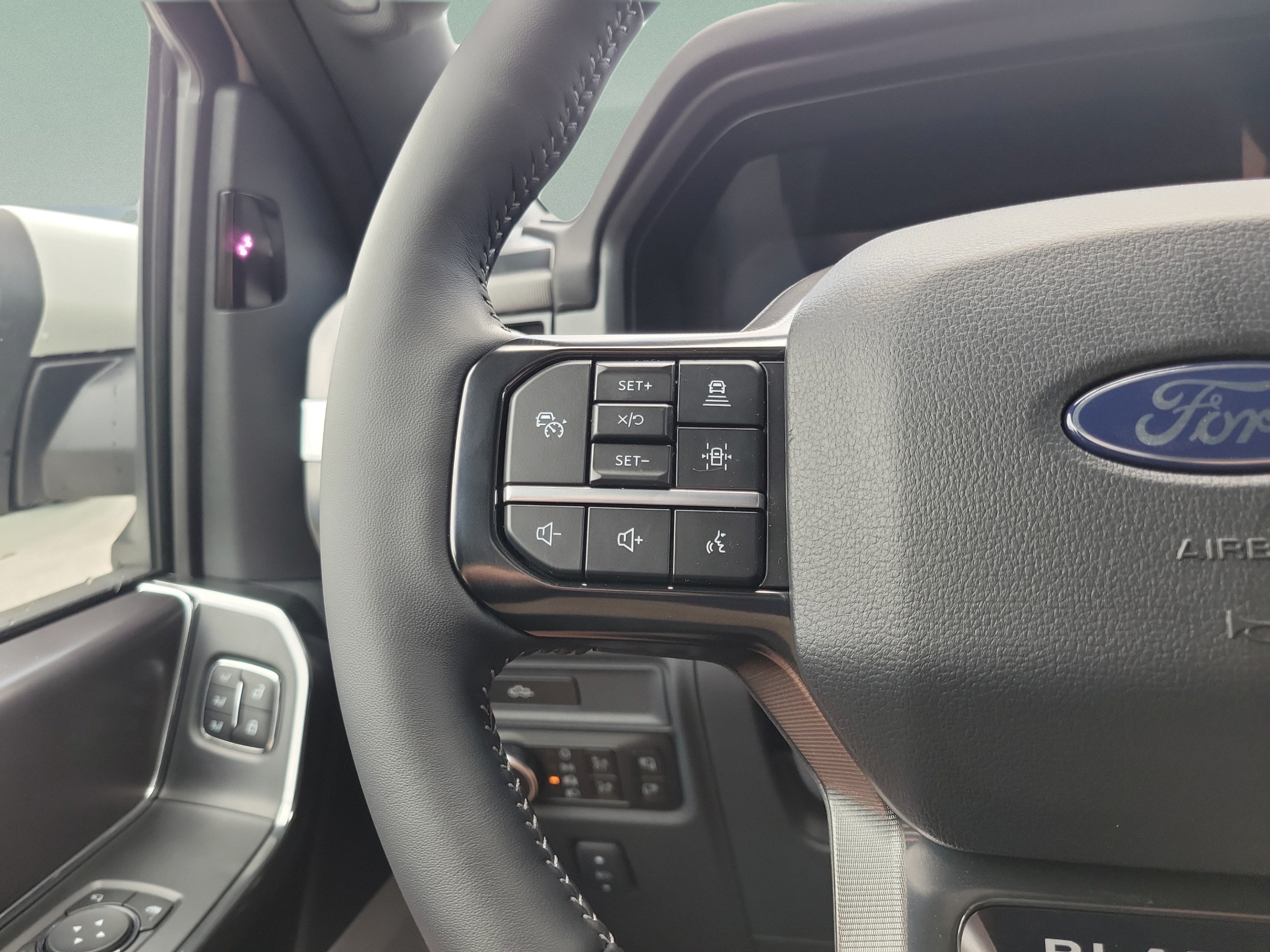 New 2026 Ford F150 Platinum w/ Equipment Group 702A High AWD/4WD image 23