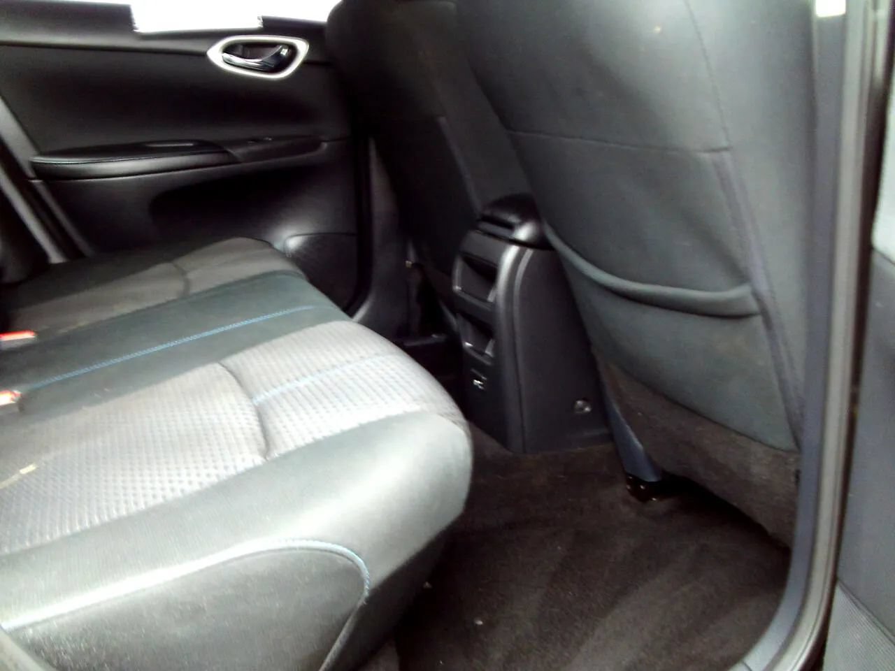 Used 2019 Nissan Sentra SR FWD image 29