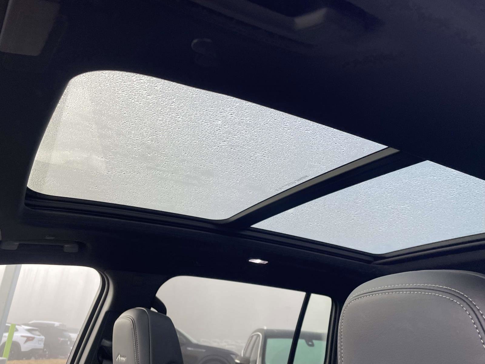 Used 2025 Buick Enclave Avenir w/ Super Cruise Package image 10