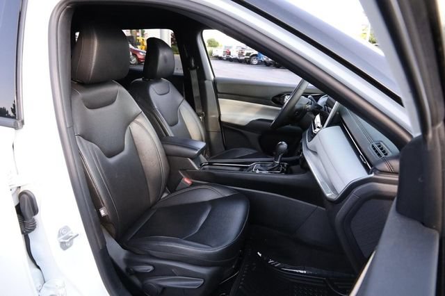 Used 2025 Jeep Compass Limited AWD/4WD image 28