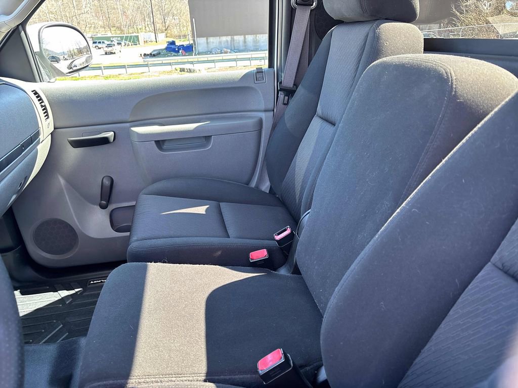 Used 2013 Chevrolet Silverado 1500 W/T image 19