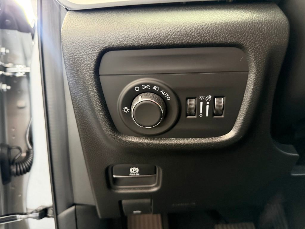 New 2026 Jeep Grand Cherokee L 4WD image 17