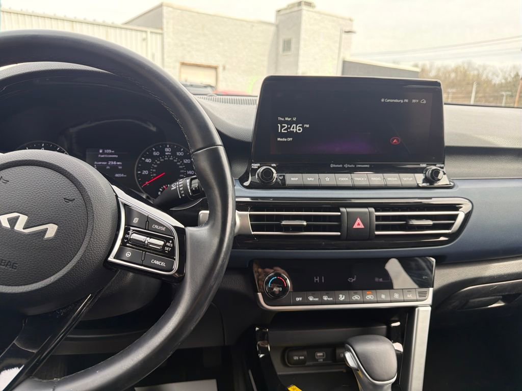 Certified 2023 Kia Seltos S w/ Navigation Package image 15