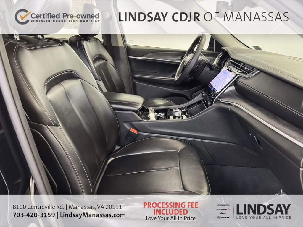 Certified 2023 Jeep Grand Cherokee Limited w/ Black Appearance Package AWD/4WD image 15