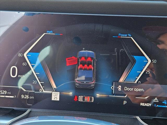 New 2025 BMW 750e xDrive image 11