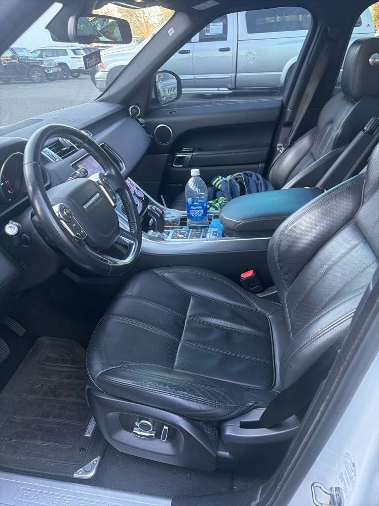 Used 2016 Land Rover Range Rover Sport HSE image 10