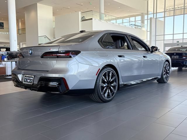 New 2026 BMW i7 M70 w/ Executive Package AWD/4WD image 5