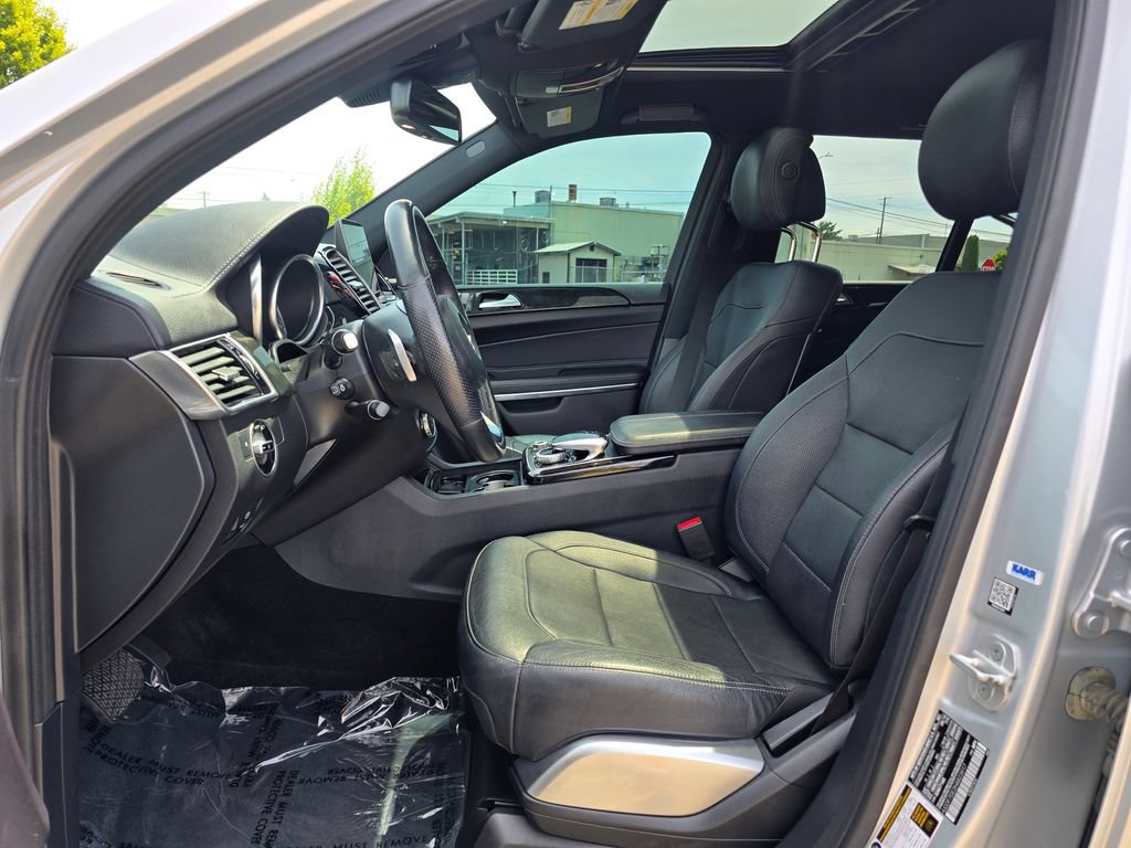 Used 2017 Mercedes-Benz GLS 550 4MATIC image 11