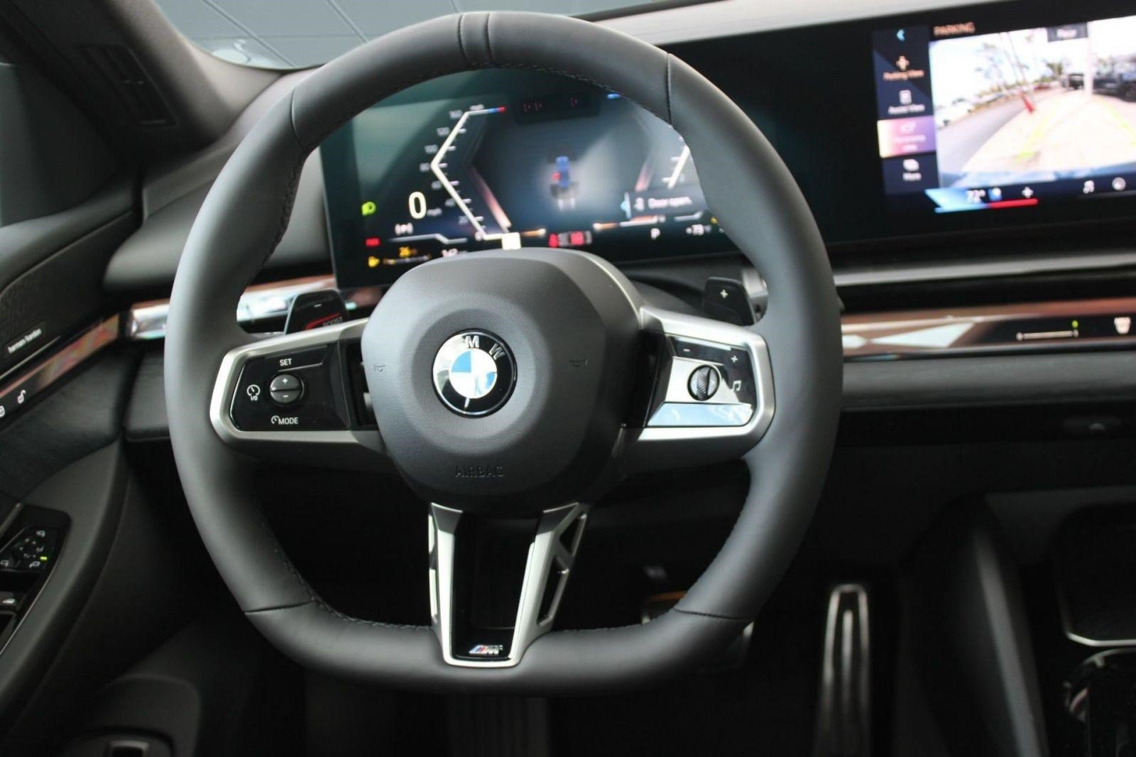 Used 2026 BMW 530i w/ M Sport Package RWD image 11