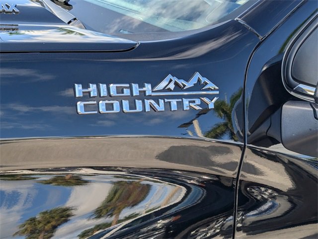 Used 2023 Chevrolet Silverado 1500 High Country w/ High Country Premium Package image 4