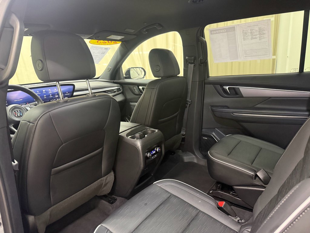 Certified 2025 Buick Enclave Sport Touring AWD/4WD image 21