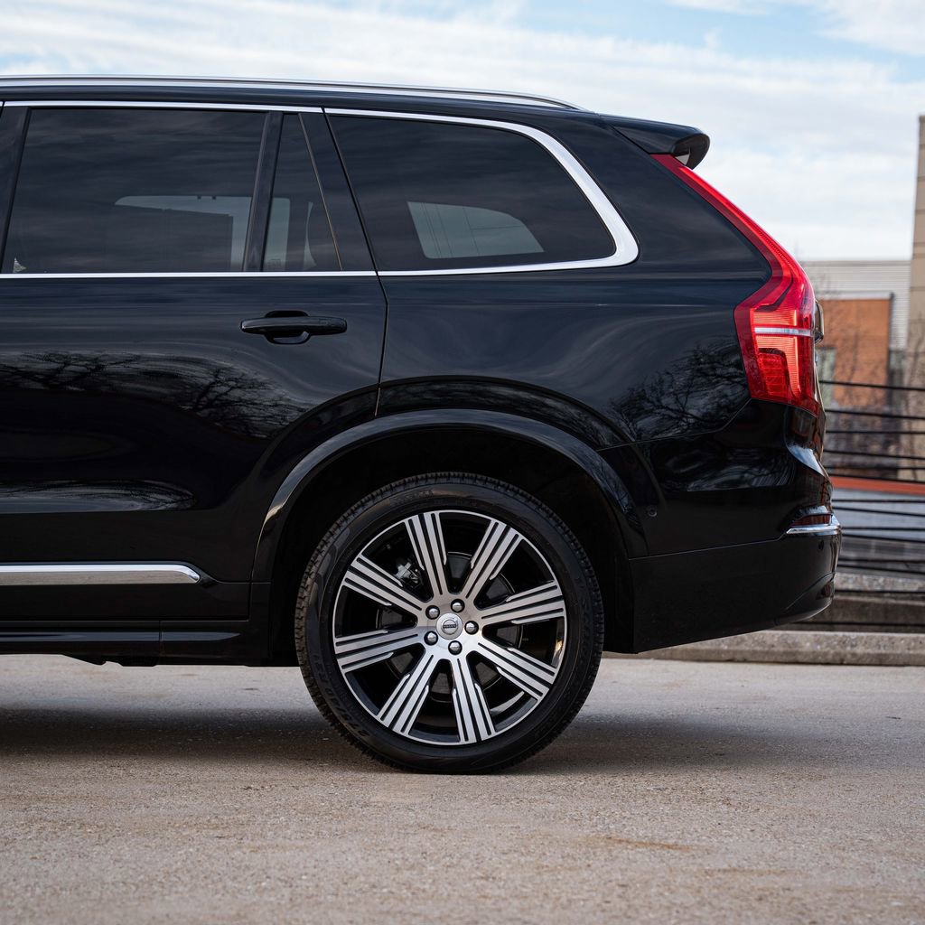Certified 2024 Volvo XC90 T8 Ultimate w/ Protection Package Premier image 4