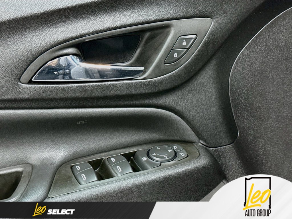 Used 2024 Chevrolet Equinox LT AWD/4WD image 20