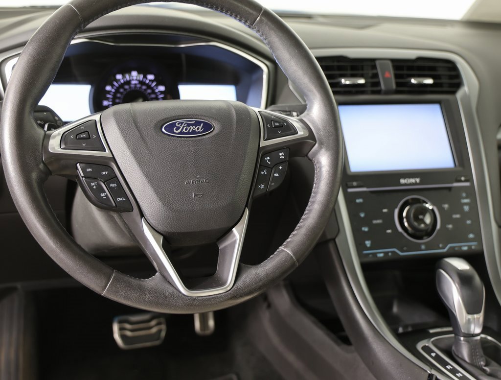 Used 2015 Ford Fusion Titanium image 4