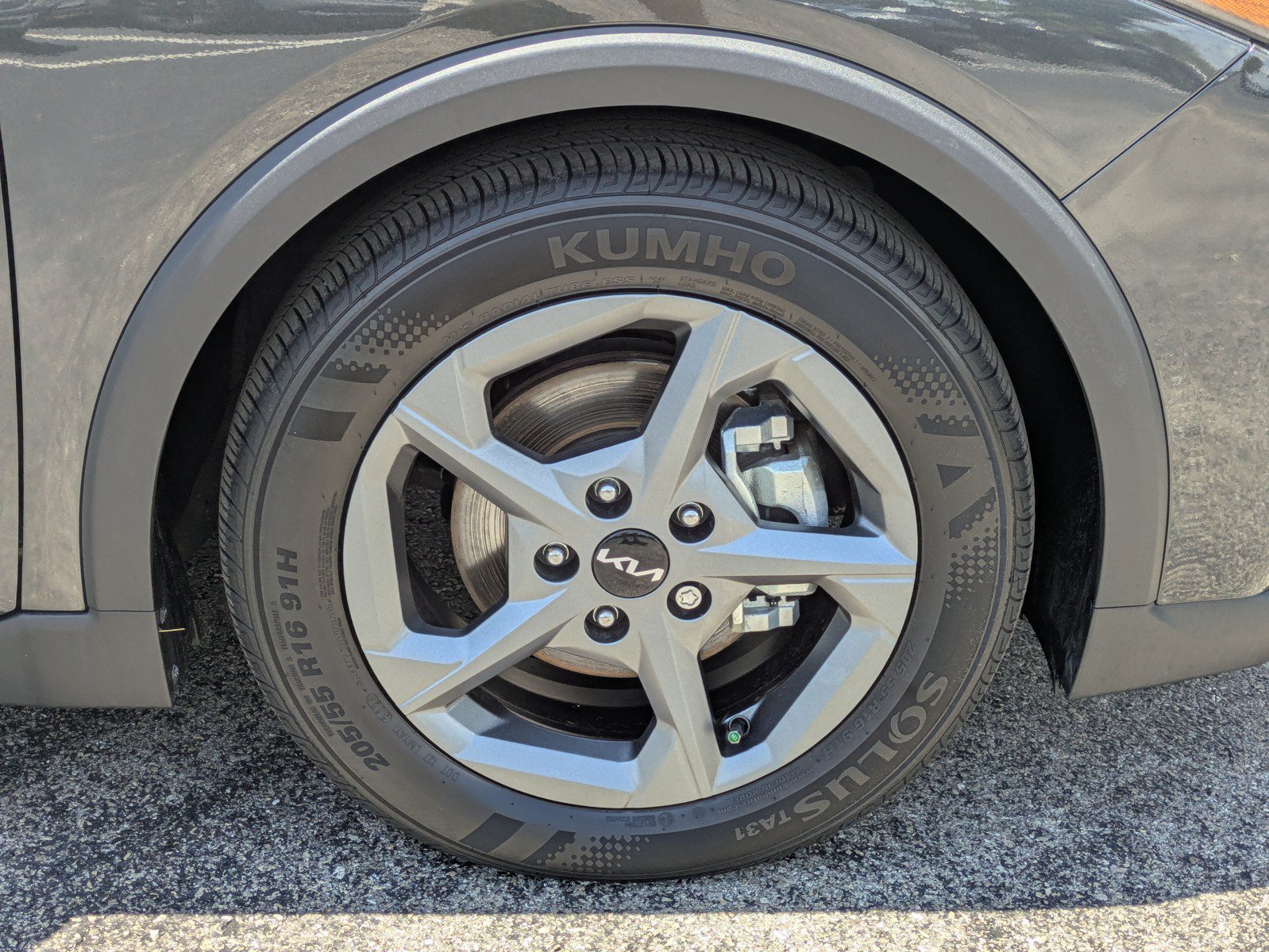 Certified 2025 Kia K4 LXS FWD image 9