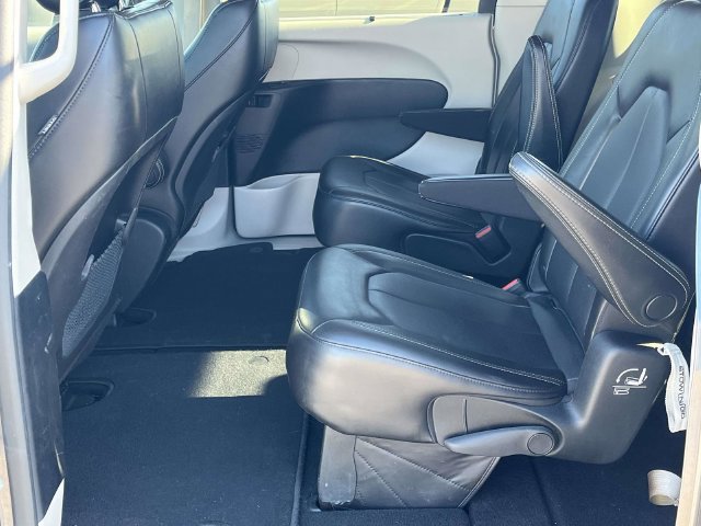 Used 2021 Chrysler Voyager Lxi FWD image 15