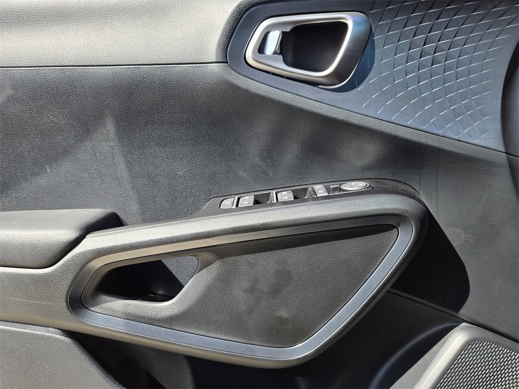 New 2025 Kia Soul EX image 16