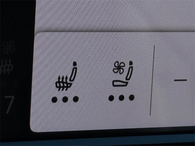 Used 2024 Volkswagen Atlas Peak Edition SE image 18