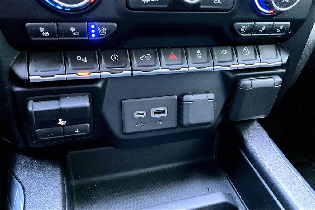 Used 2019 Chevrolet Silverado 1500 LTZ w/ LTZ Plus Package image 34