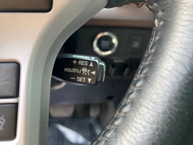 Used 2020 Toyota Tundra Limited w/ Limited Premium Package AWD/4WD image 19