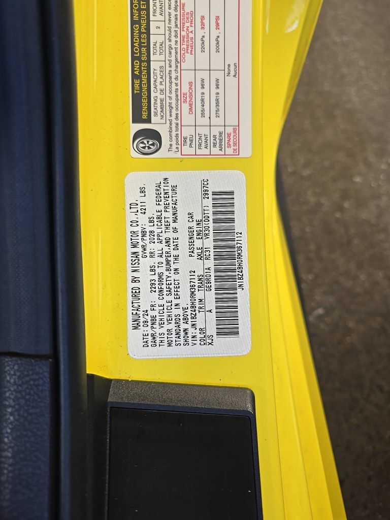 Used 2024 Nissan Z Performance w/ Floor Mat Package RWD image 14