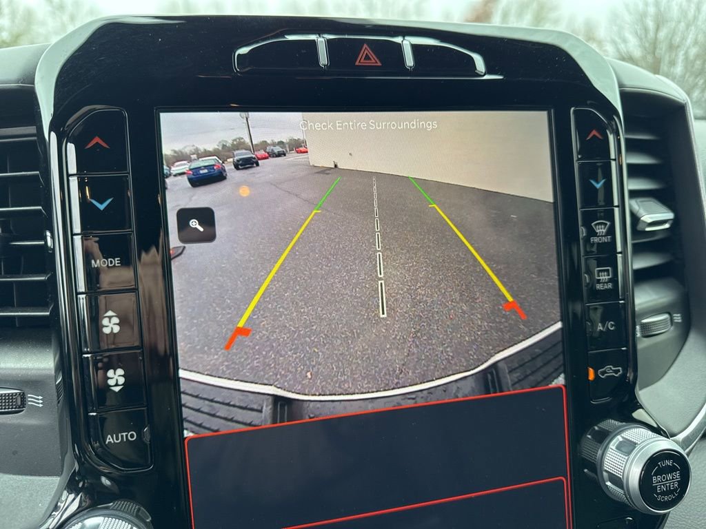 Used 2024 RAM 2500 Big Horn w/ Sport Appearance Package image 25