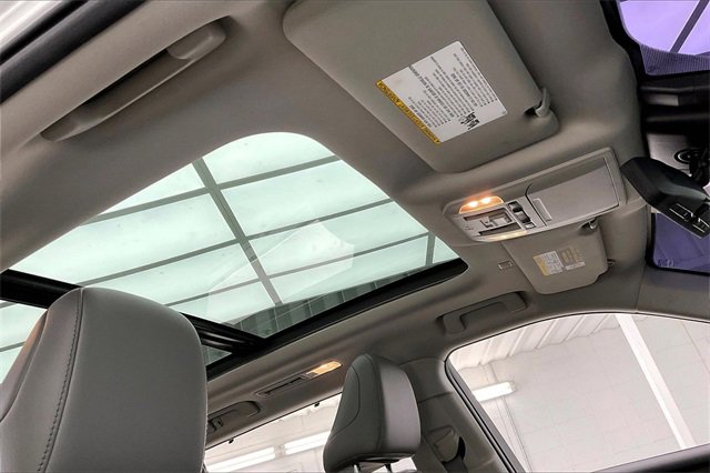 Used 2021 Toyota Highlander Platinum image 13