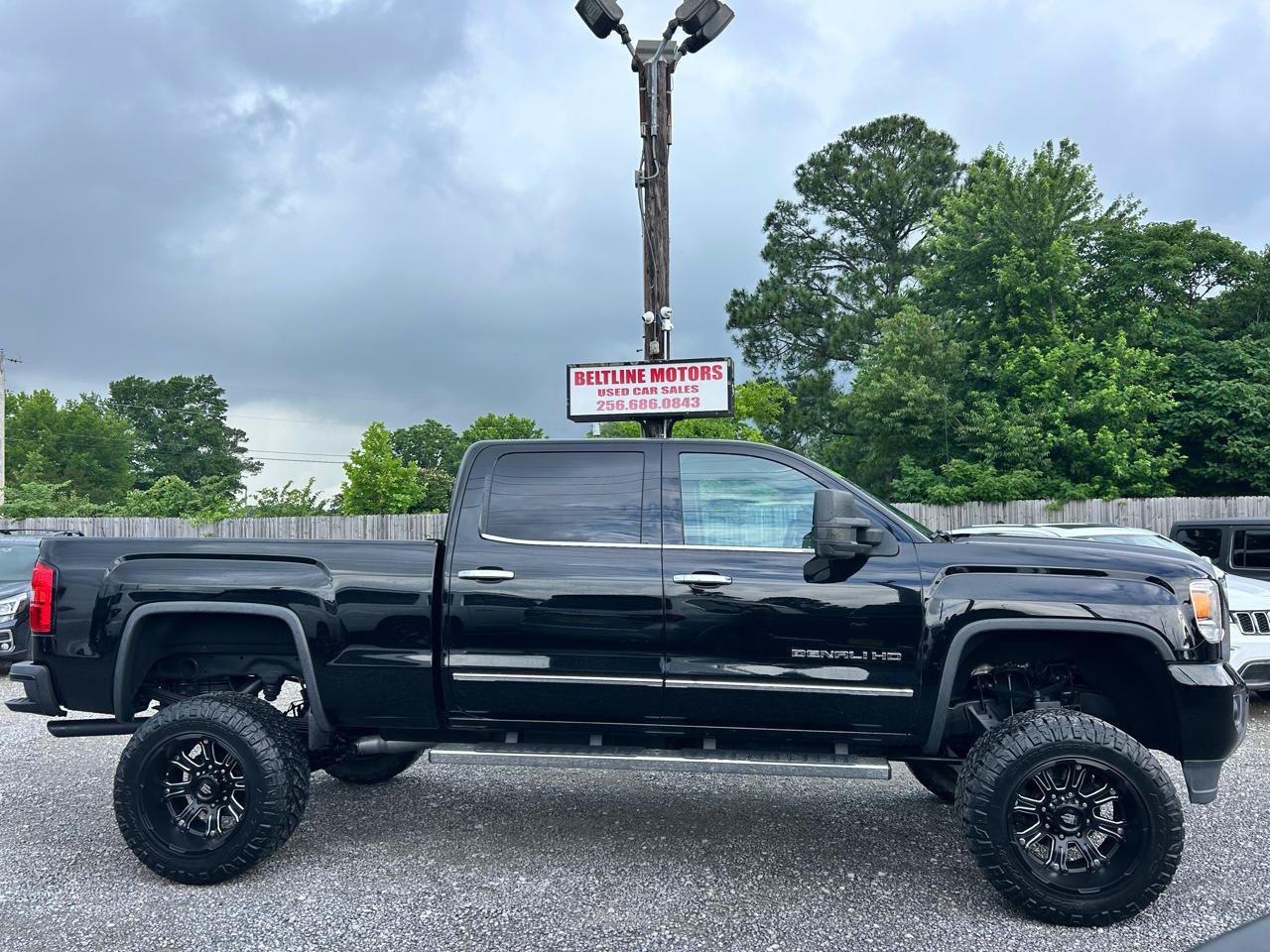 Used 2015 GMC Sierra 2500 Denali AWD/4WD image 3