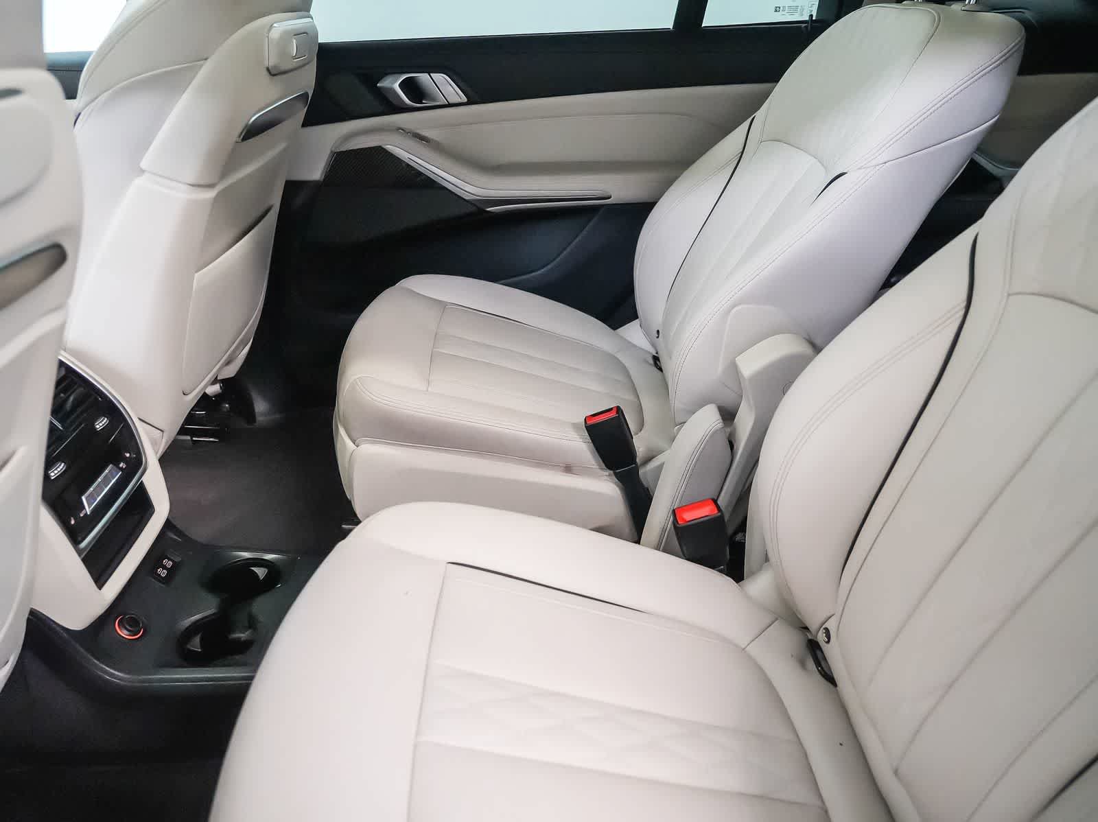 Used 2024 BMW X7 M60i w/ Executive Package AWD/4WD image 23