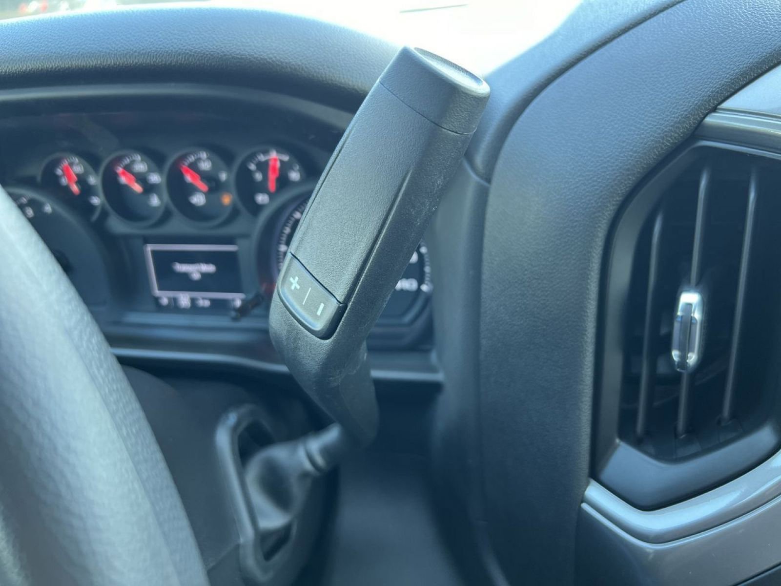 New 2026 Chevrolet Silverado 1500 W/T w/ WT Safety Package AWD/4WD image 7