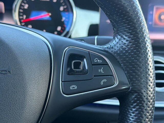 Used 2018 Mercedes-Benz E 300 image 30