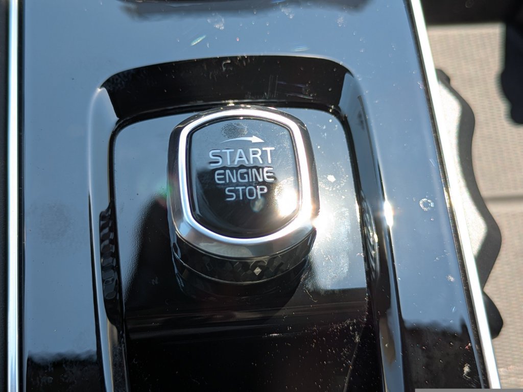 New 2027 Volvo XC90 B6 Plus AWD/4WD image 28